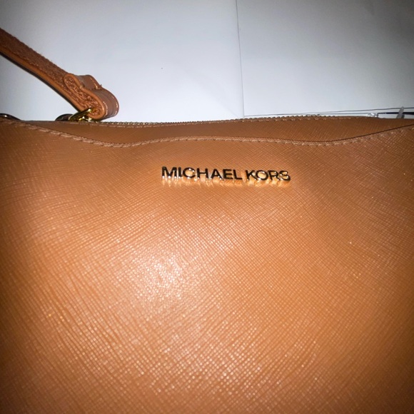 Michael Kors Caramel Crossbody Bag - Picture 2 of 5